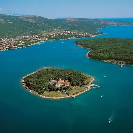 Luxury New With Private Pool, Large Garden, - By Traveler Tourist Agency Krk Id 2688 *