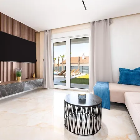 Apartmán Luxury New With Private Pool, Large Garden, - By Traveler Tourist Agency Krk Id 2688 Sveti Anton (Krk)