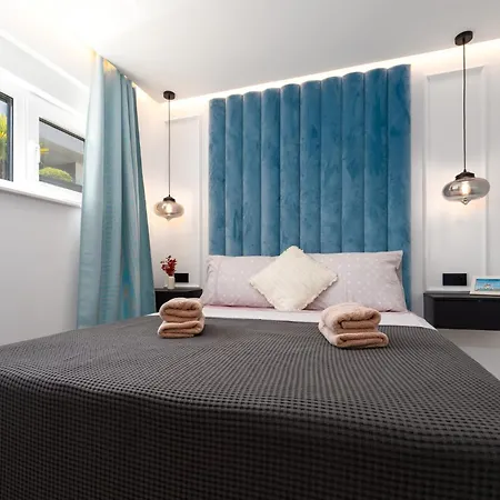 Luxury New With Private Pool, Large Garden, - By Traveler Tourist Agency Krk Id 2688 * Sveti Anton (Krk)